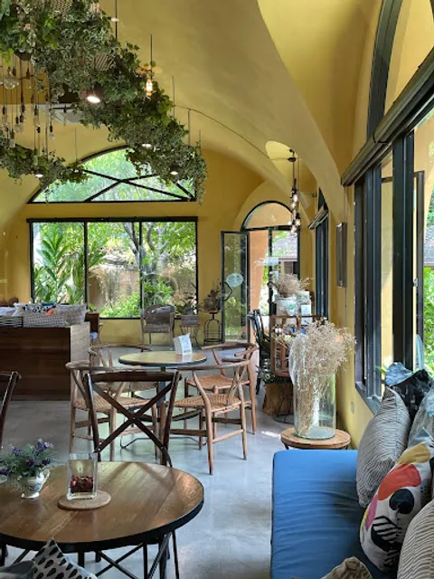 Jardin d'ete Gelato and Dessert Cafe by Suan Paak