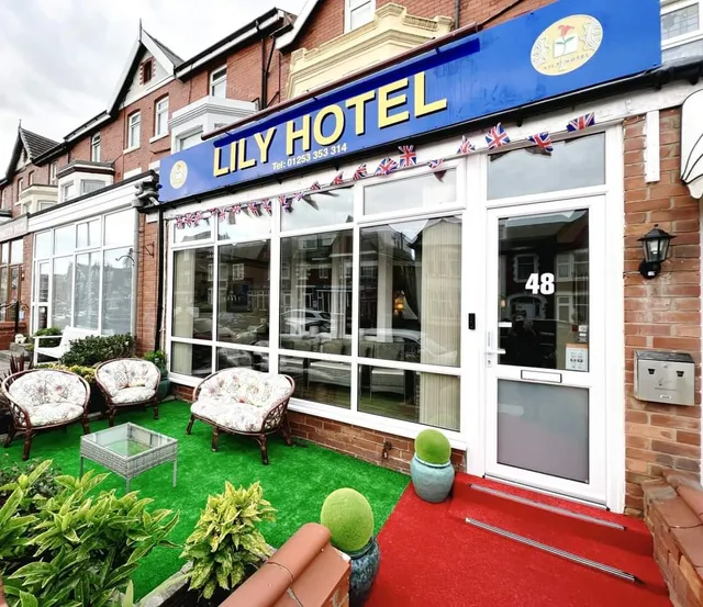 LILY HOTEL