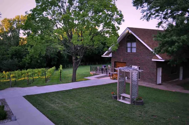 Mallinson Vineyard and Hall