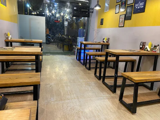 FOOD ADDA ( Jyoti Nagar )