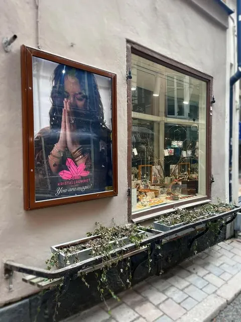 Kristallrummet - Kristaller, stenar och smycken i Gamla Stan