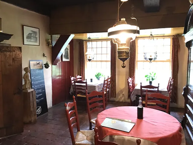 Oud Saksische Koffie- & Pannenkoekboerderij 't Hoes van Hol-An