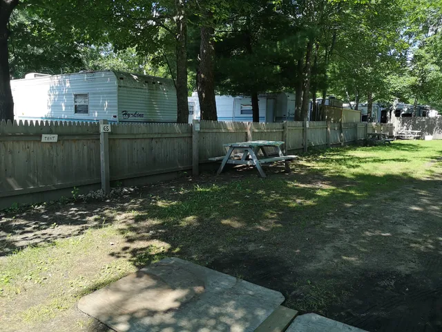 Ne're Beach Family Campground