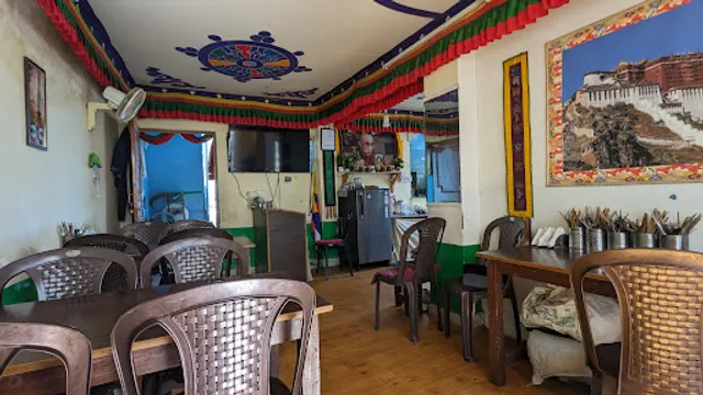 Yangkhor Tibet home kitchen