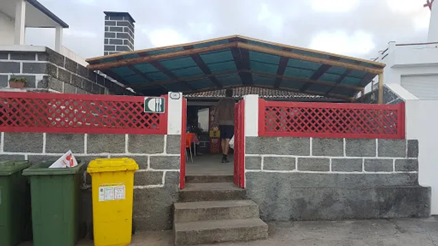 Toma Lá Dá Cá Snack Bar