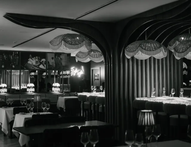 Le Z lounge & Restaurant