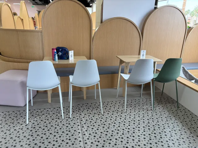 Little Elephants Kids Place (Brea)