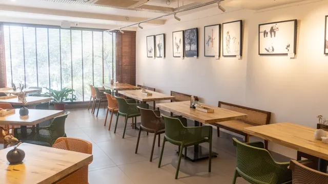 Vibrant Living Jubilee Hills - Shop & Café