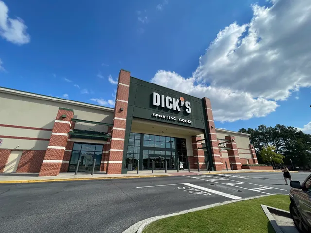 DICK'S Sporting Goods