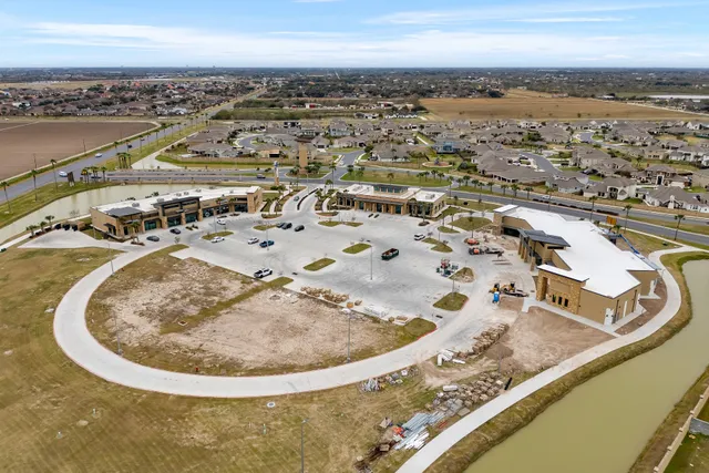 The Shoppes at Tres Lagos