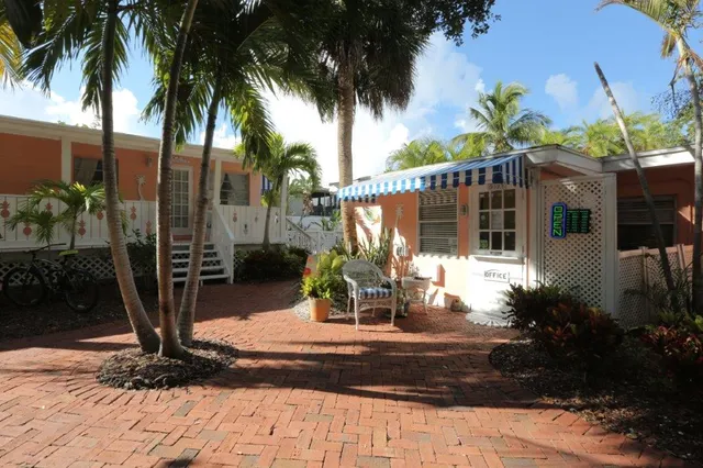 Siesta Key Bungalows