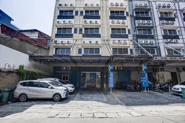 OYO 3755 Sweet Home Near Masjid Agung Istiqlal, Pasar baru, Ancol