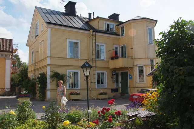 27ans Night Accommodations