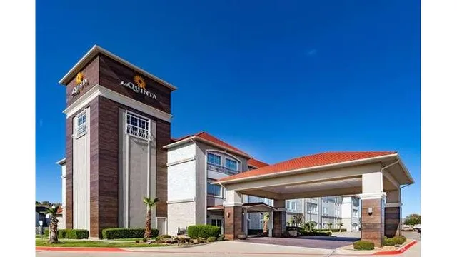 La Quinta Inn & Suites by Wyndham Garland Harbor Point