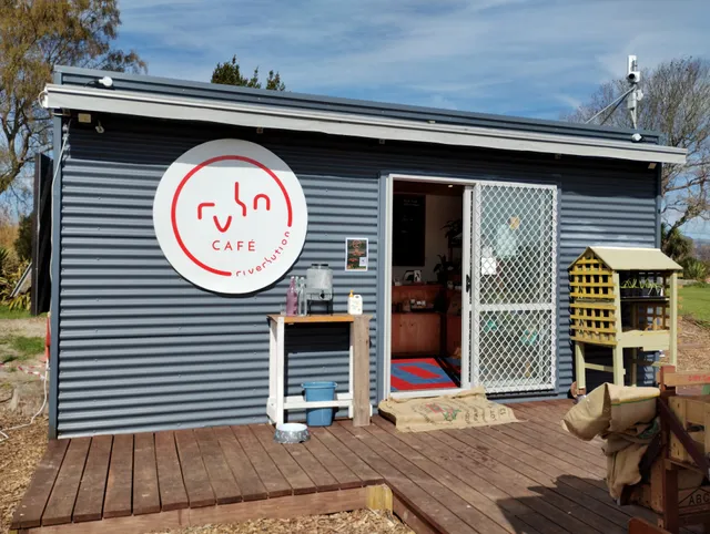 Riverlution Cafe