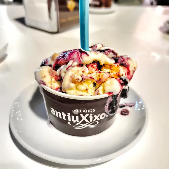 Antiu Xixona Helados Open Mall