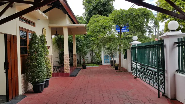 Ndalem Panembahan 12 Guest House