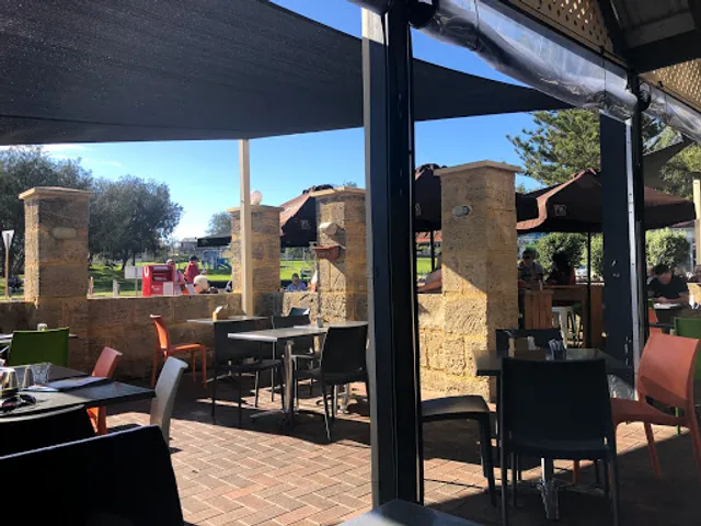 Sistas Burns Beach Cafe & Restaurant