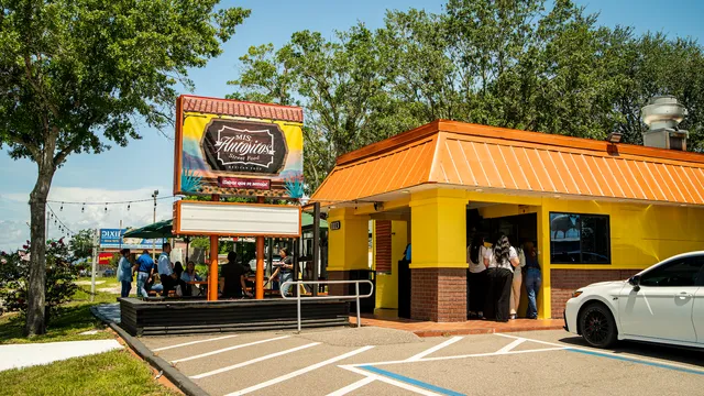 Mis Antojitos Street Food