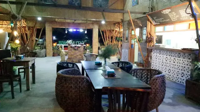 Mungil2 (Cafe&Resto)