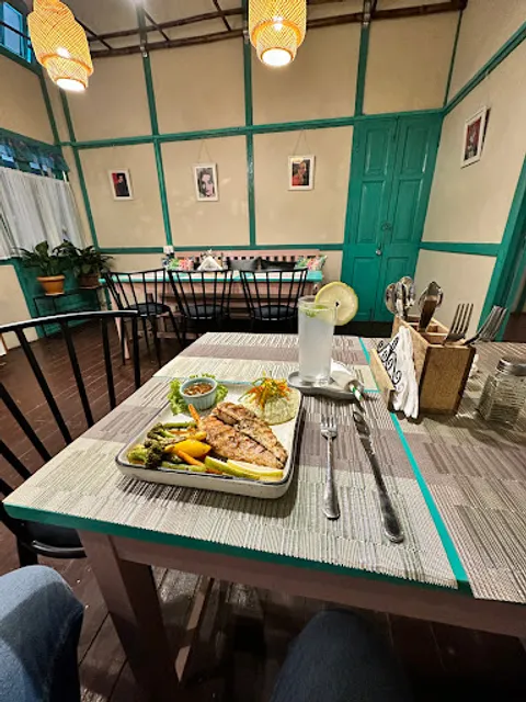 Secret Story Boutique Cafe