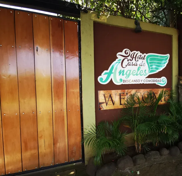 Casa de Angeles Hotel