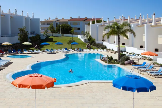 Ramos Holiday Apartments in Praia da Gale
