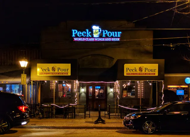 Peck & Pour, World Class Wings and Beer