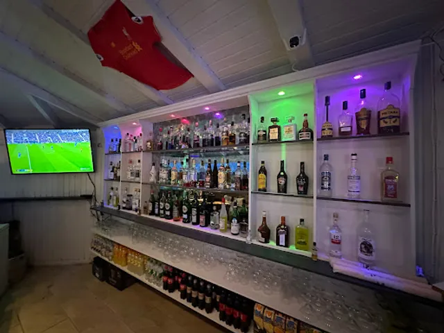 La Calma Greek Restaurant,Tavern & Cocktail Bar