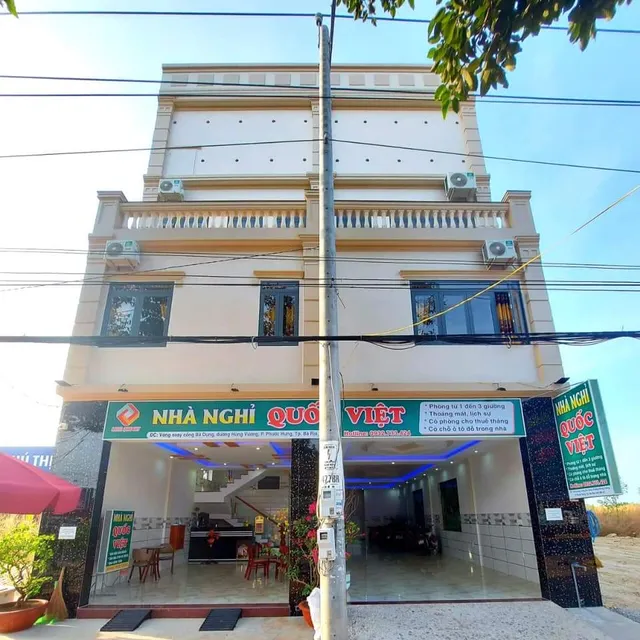 Hotel Quốc Việt