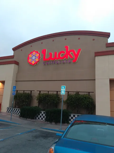 Country Club Gate Center