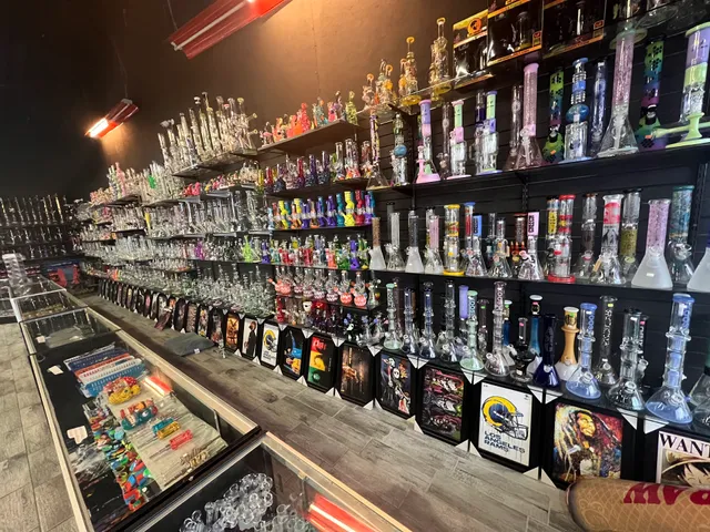 Lavarock Smoke Shop