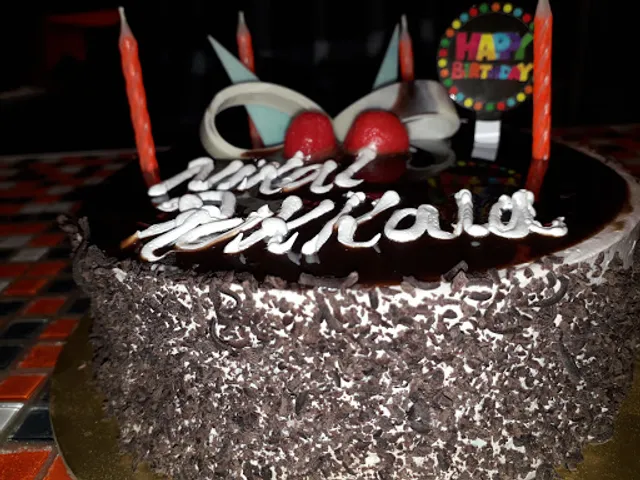 Ideal Bakery & Stores