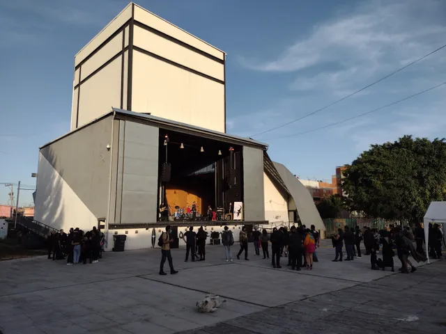 Fábrica de Artes y Oficios Oriente