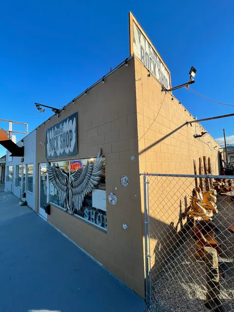 Joshua Tree Rock Shop