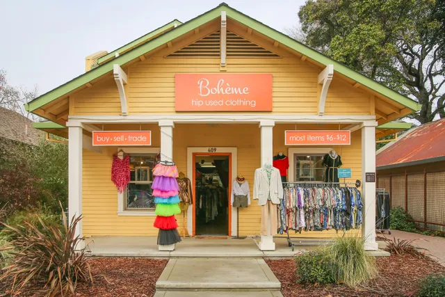 Bohème Clothing & Gifts