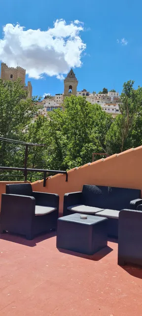 APARTAMENTOS RURALES LOS ROBLES con Jacuzzi