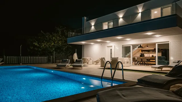 Blue Villas, Vis Island