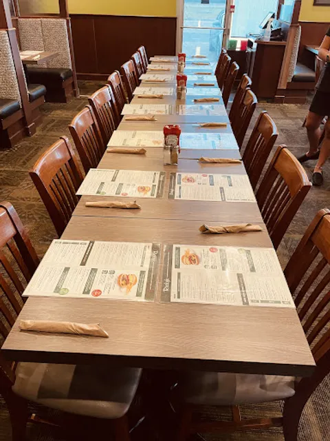 Ricky's All Day Grill - Leduc Common