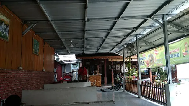 Bebek Goreng Harissa