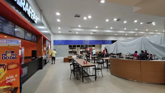 Giraffas Hipermercado Machado