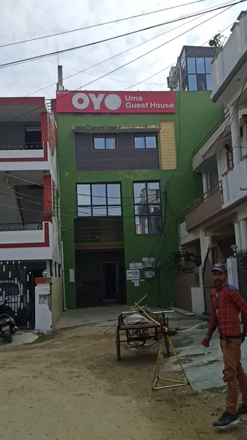 OYO Flagship 23686 UR Guest House