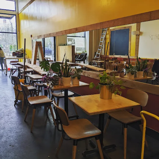 Flattop & Salamander