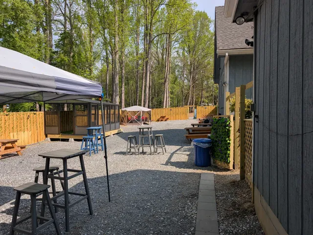 WagWorld Pub & Prideful Pups Dog Park