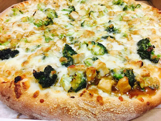 Papa's Pizza & Latin Cuisine