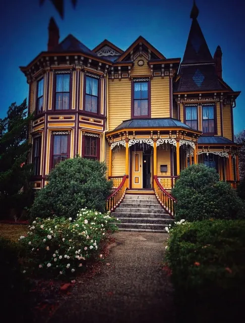 Mansion on Main Bed and Breakfast