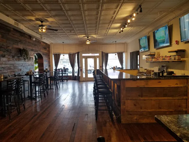 Main & Mill Oyster Bar & Tavern