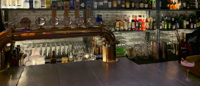 Polilya | Cocktails + Craft Beer