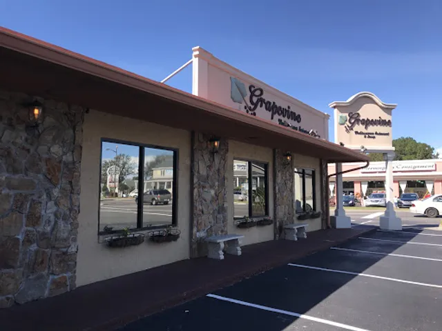 Grapevine Restaurant & Lounge