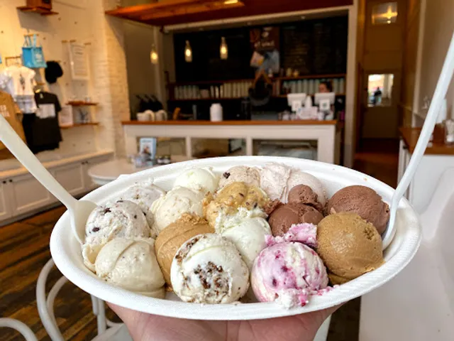 Molly Moon's Homemade Ice Cream Queen Anne